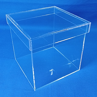 Clear Acrylic Boxes with Lids